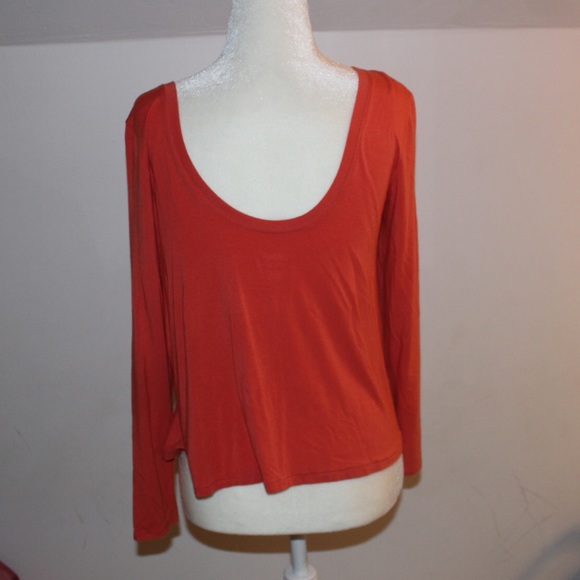 aerie long sleeve - Picture 3 of 5